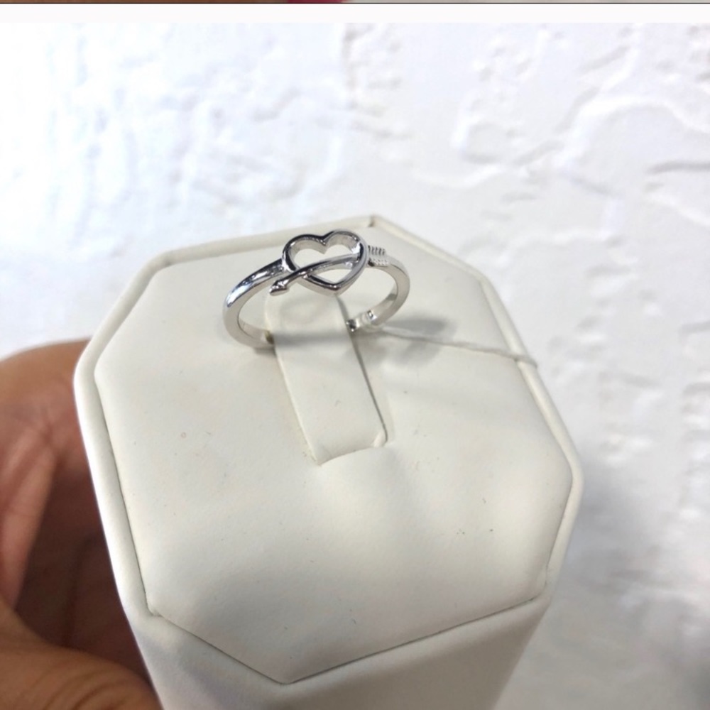 Sterling Silver Heart Ring - Picture 1 of 1